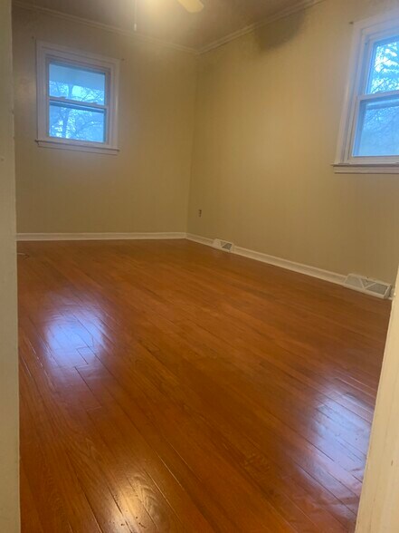Building Photo - 46 Ableman Ave