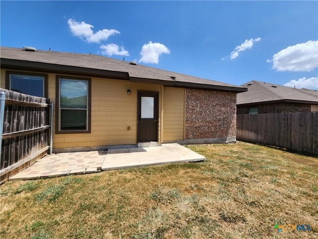 Building Photo - 712 Creekside Cir