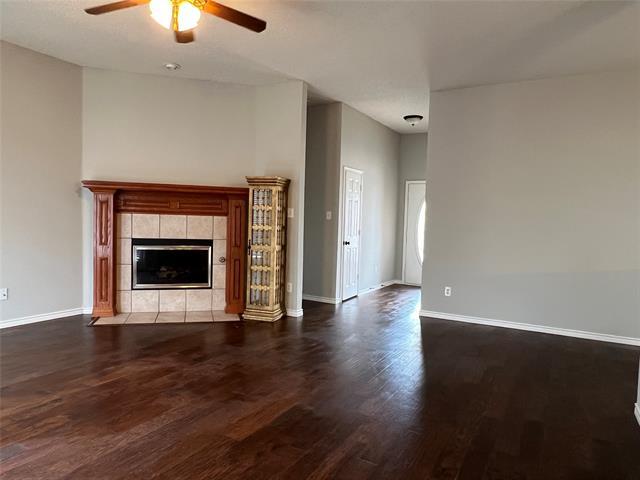 Building Photo - 421 Parkshire Dr