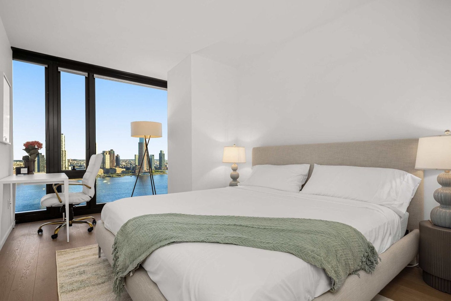 Building Photo - 685 1st Ave