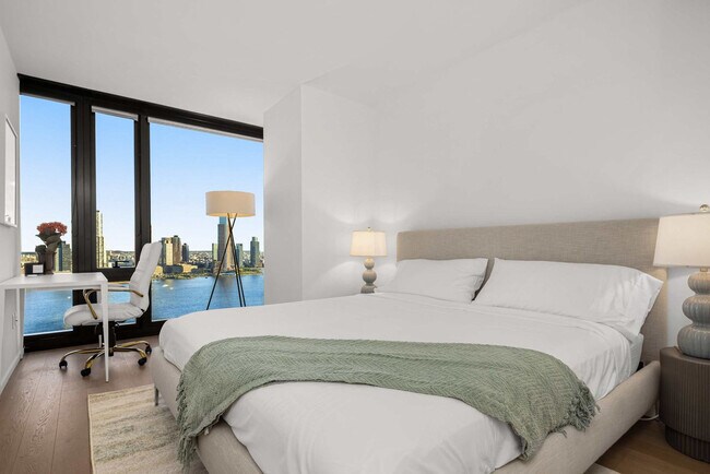 Building Photo - 685 1st Ave