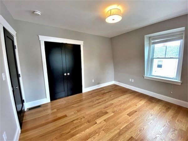 Building Photo - 9 Sherman St