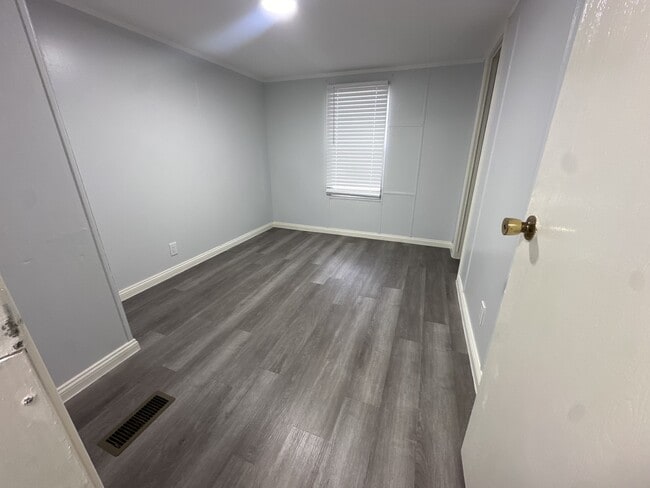 Building Photo - 9228 Sharyn Dr