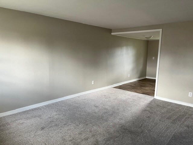 Building Photo - 25 Lee Dr