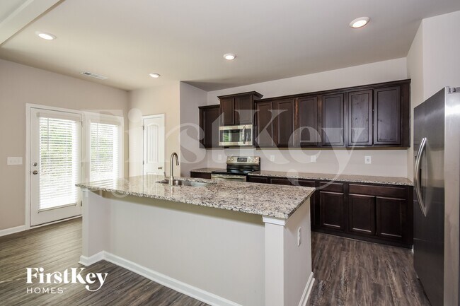 Building Photo - 4954 Hillstone Dr
