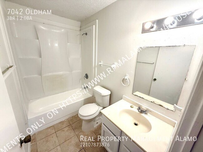 Building Photo - 7042 Oldham-