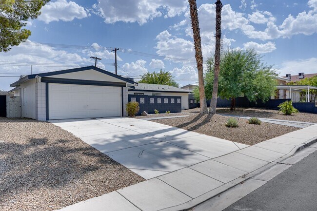 Building Photo - CUTE HOME IN 89169