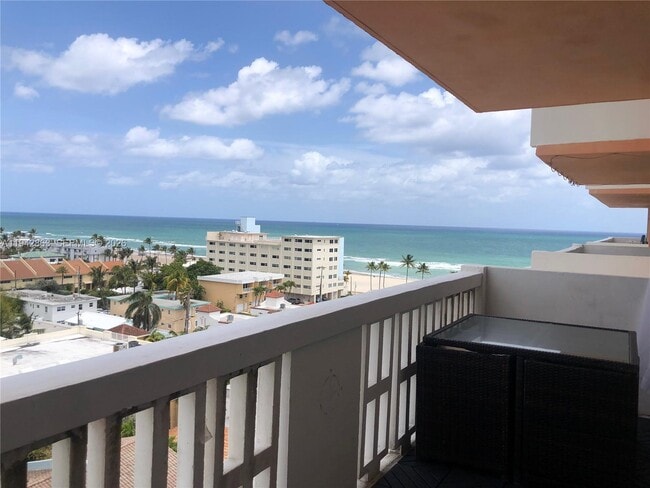 Building Photo - 801 S Ocean Dr