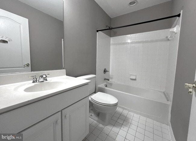 Building Photo - 13611 Acorn Hunt Pl