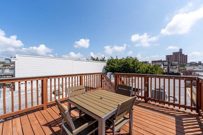 Building Photo - 4-Bedroom, 3-Bathroom with Garage - Canton...
