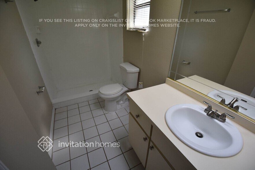 Building Photo - 1517 Kestrel Way