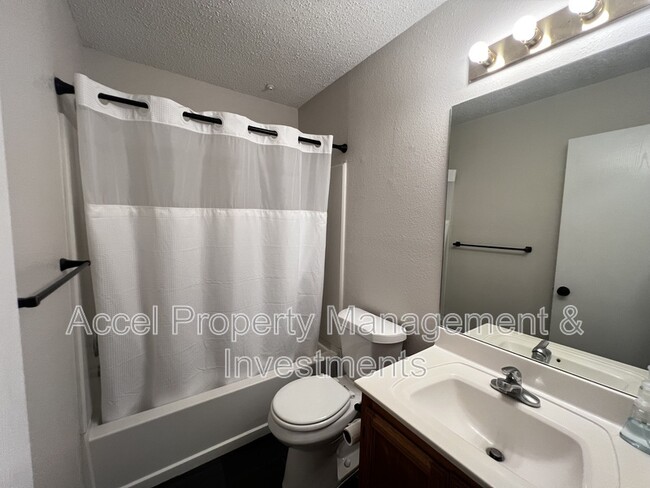 Building Photo - 5009 N 36th St