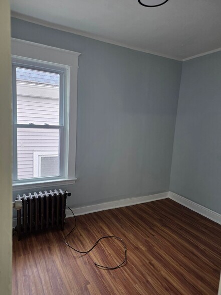 Building Photo - 563 Humboldt Pkwy