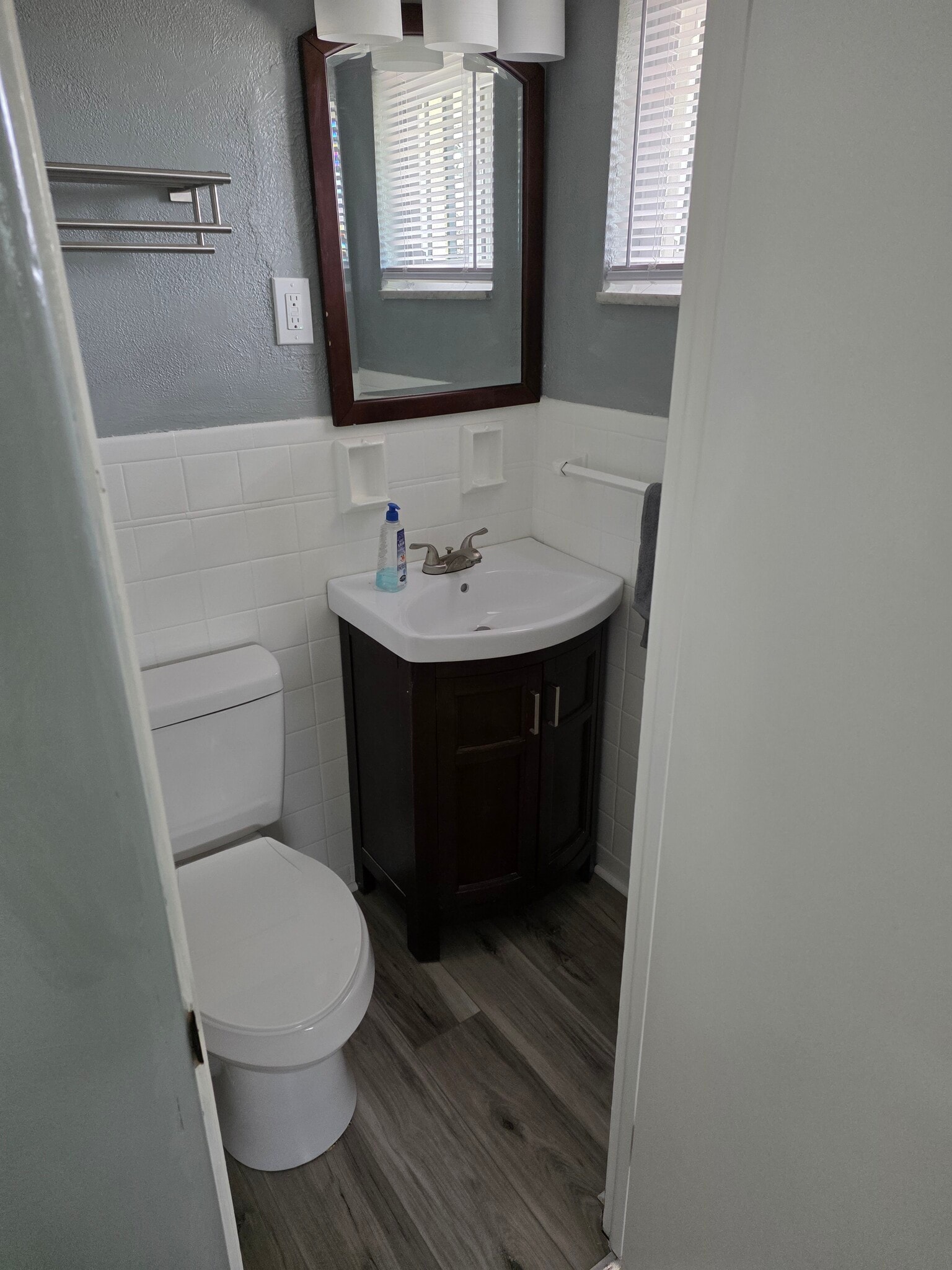 Building Photo - 5052 Azalea Dr