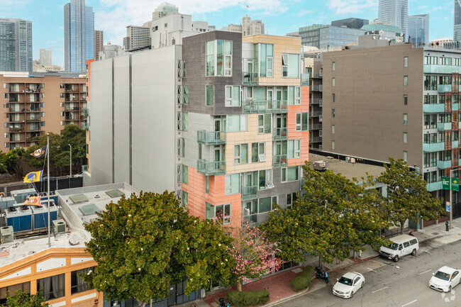 Building Photo - Cubix Yerba Buena