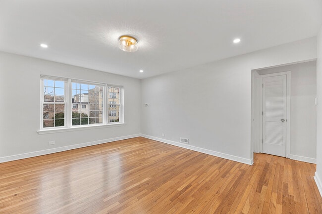 Building Photo - 132 Ridge Ave