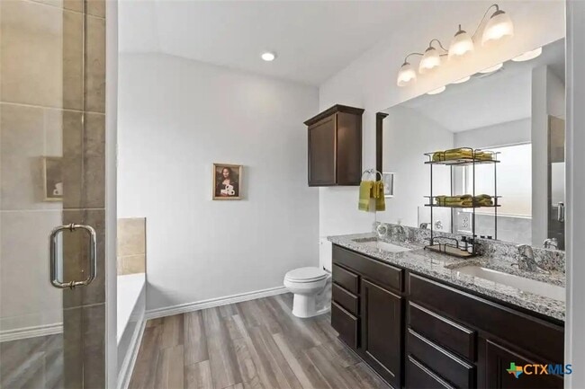 Building Photo - 3854 Lorenzen Ct