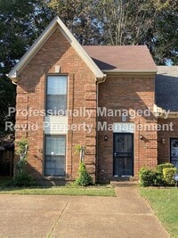 Building Photo - 2 Bedroom Townhome