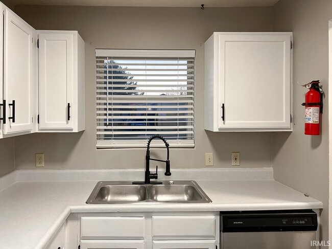 Building Photo - 3433 S Burks Ct