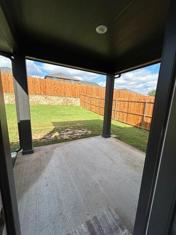 Building Photo - 520 Midnight Oak Dr