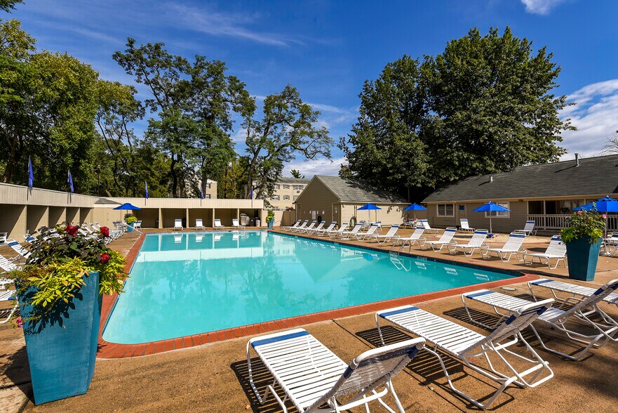 Wellington Woods 1 Sweetbriar Rd Morrisville PA 19067 Apartment Finder