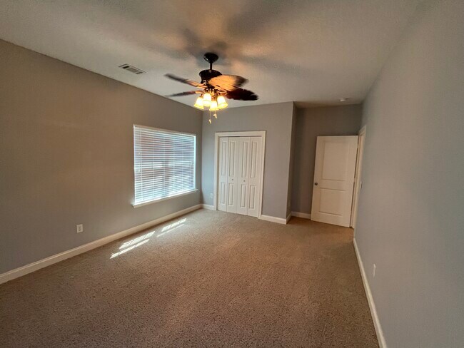 Building Photo - 119 Bull Bay Dr