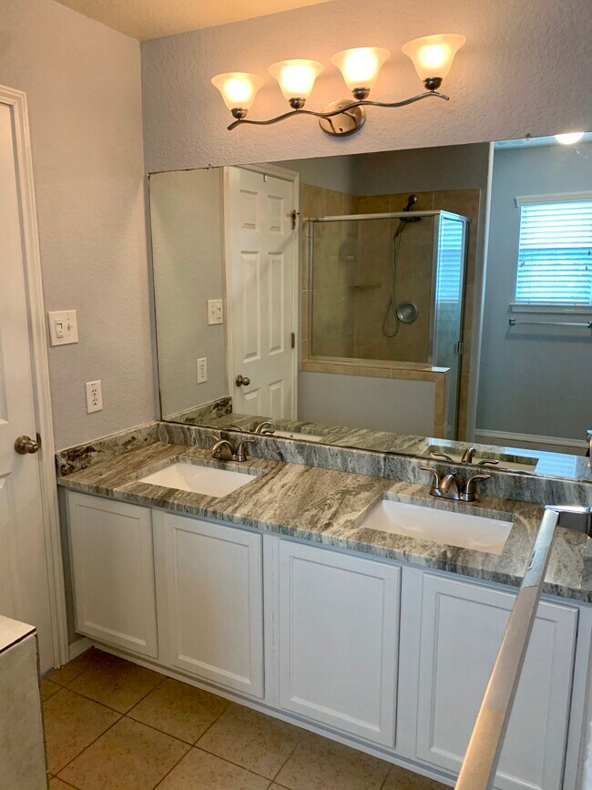 Building Photo - 10219 Roseangel Ln