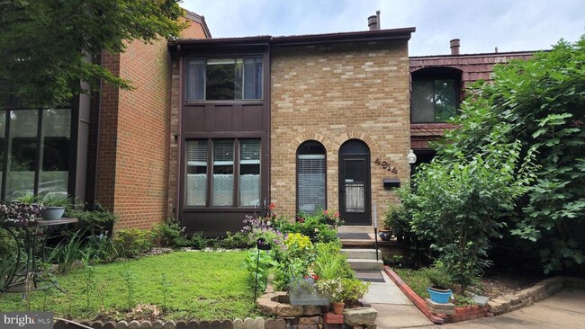 Building Photo - 4914 Herkimer St