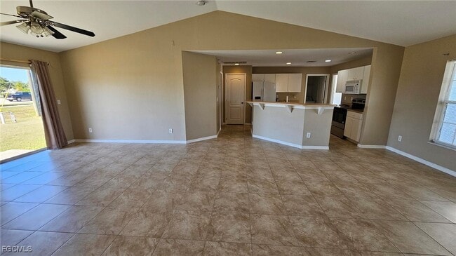 Building Photo - 1316 NE 16th Pl