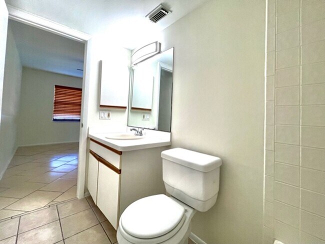 Building Photo - CENTRALLY LOCATED- UPDATED UNFURNISHED ANNUAL RENTAL