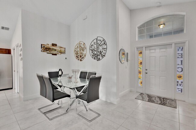 Building Photo - 9709 Starboard Dr