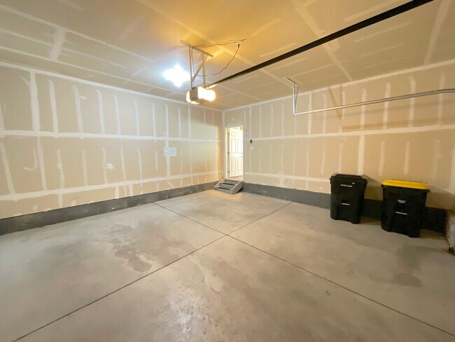 Building Photo - 6706 Golden Briar Ln