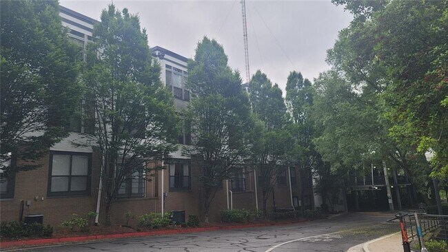 Building Photo - 821 Ralph McGill Blvd NE