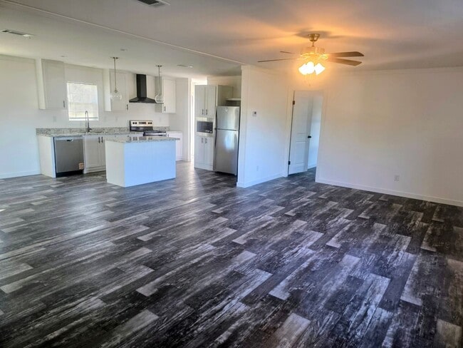 Building Photo - Brand-New Home For Rent 3 Bedroom 2 bathroom Almost 1500SQFT