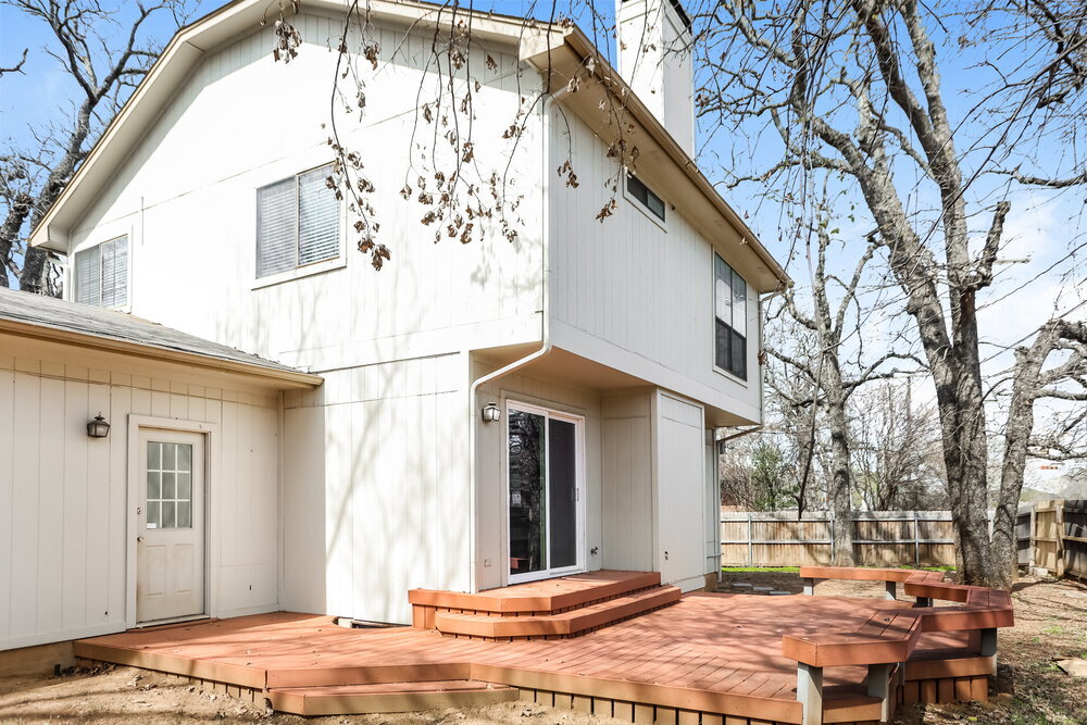 Building Photo - 6001 Farmingdale Dr