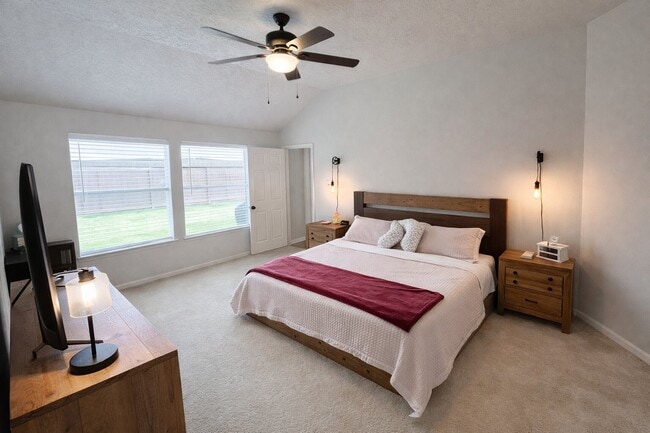 Building Photo - 21510 Forest Colony Dr