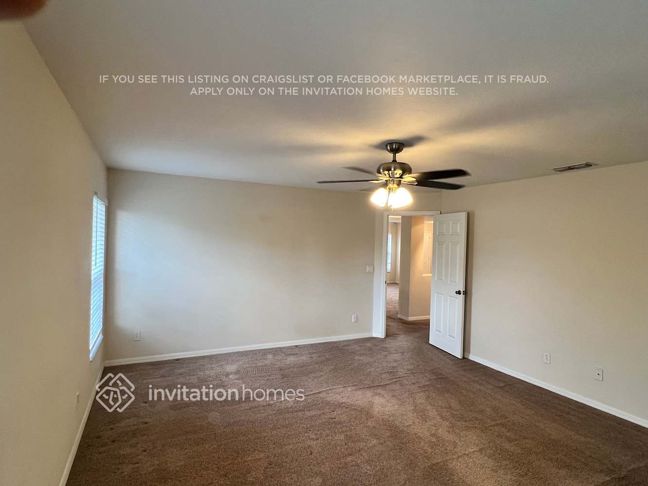 Building Photo - 391 SW Millard Dr