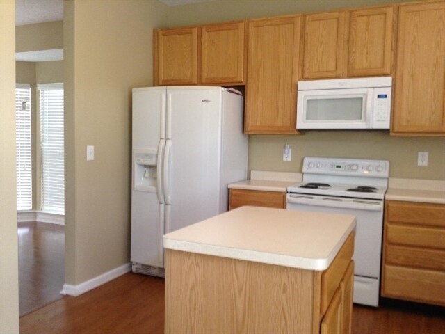 Building Photo - 7970 Trinity Shore Cir