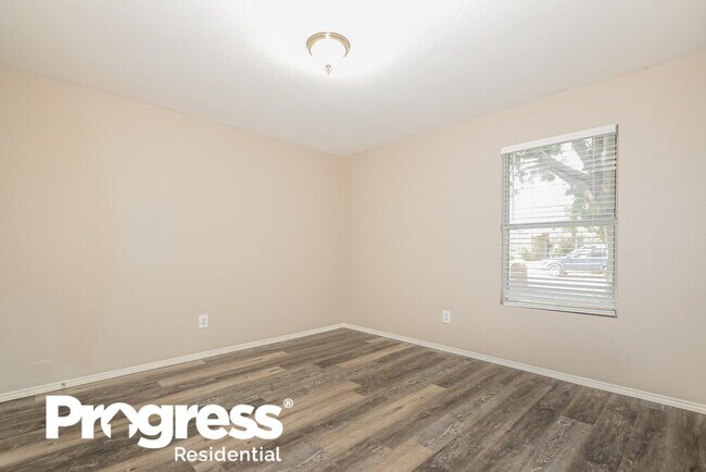 Building Photo - 1477 Hickory Creek Ln