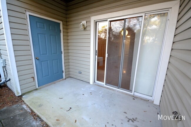 Building Photo - 729 Bragg Dr