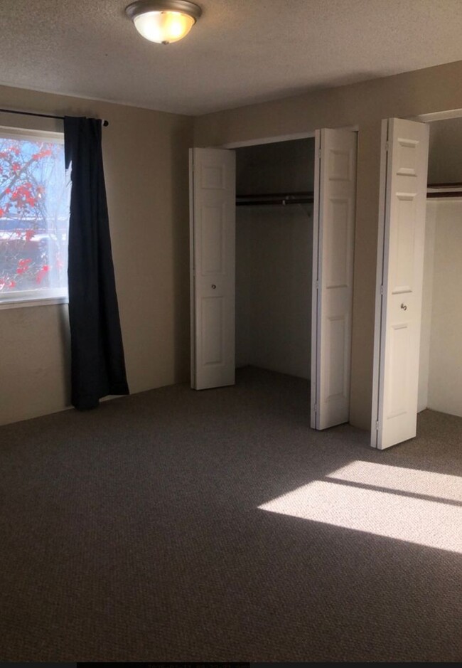 Building Photo - Are you looking for an affordable 2 bedroo...