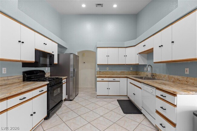 Building Photo - 5141 Eldora Ave
