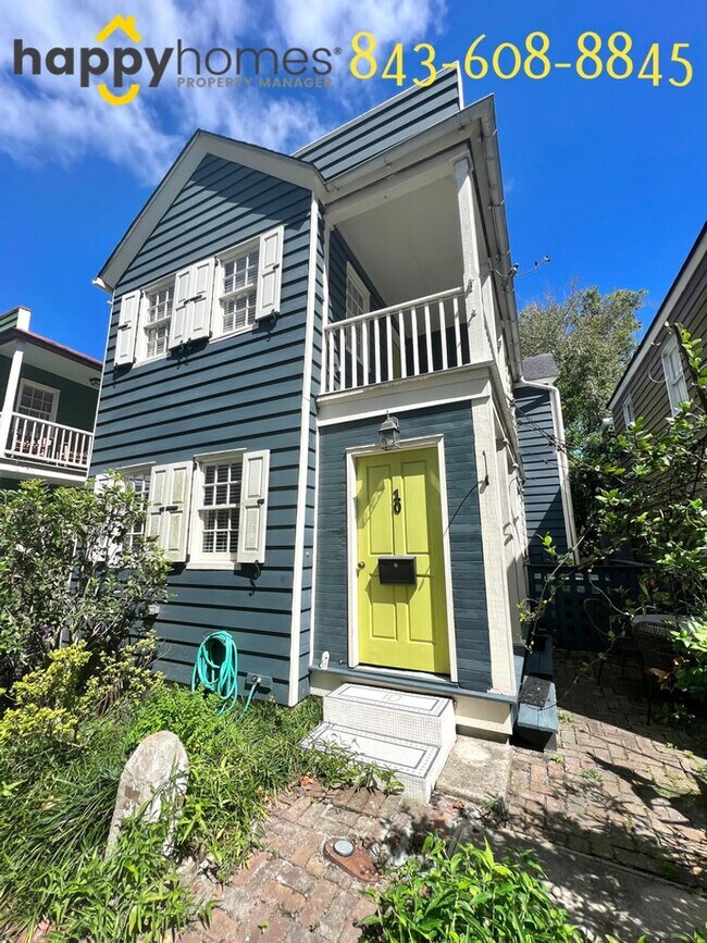Primary Photo - Beautiful 3 bedroom 3 full bath home locat...
