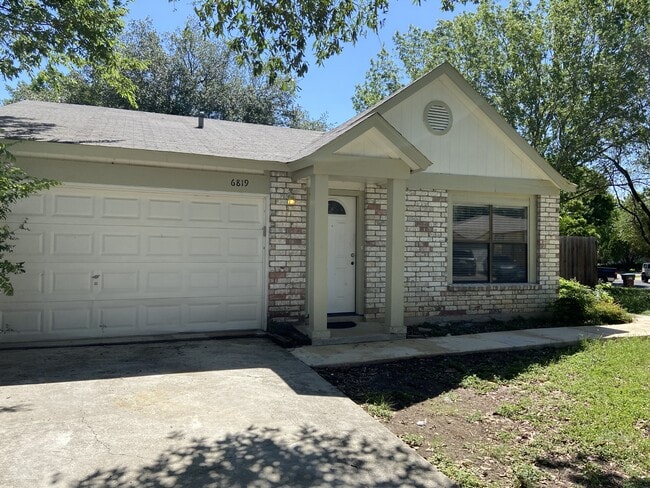 Building Photo - 6819 Flaming Ridge Dr