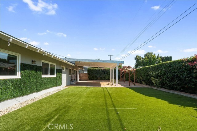 Building Photo - 6615 Farralone Ave