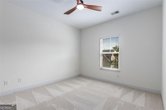 Building Photo - 5115 Rialto Way