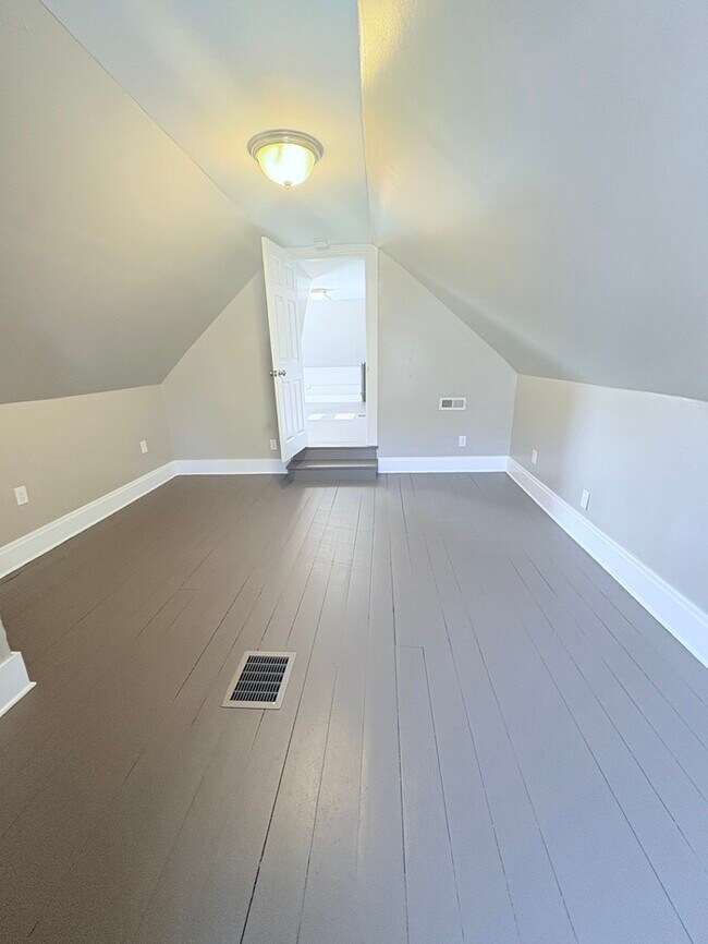 Building Photo - Charming 3 beds 1 baths in Delaware!