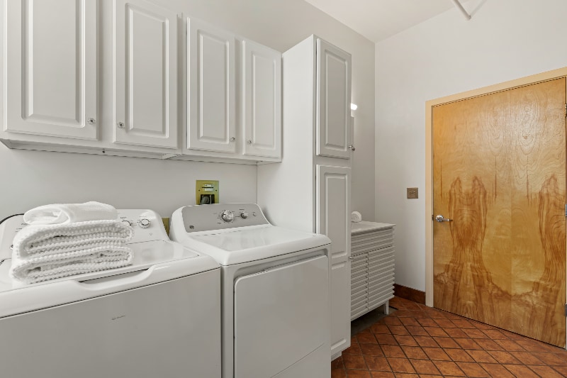 Building Photo - 18 Park St