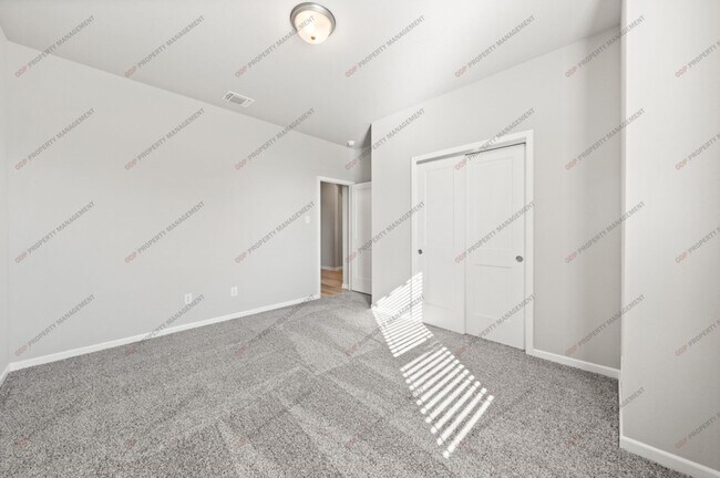 Building Photo - 9512 Swenson Ln