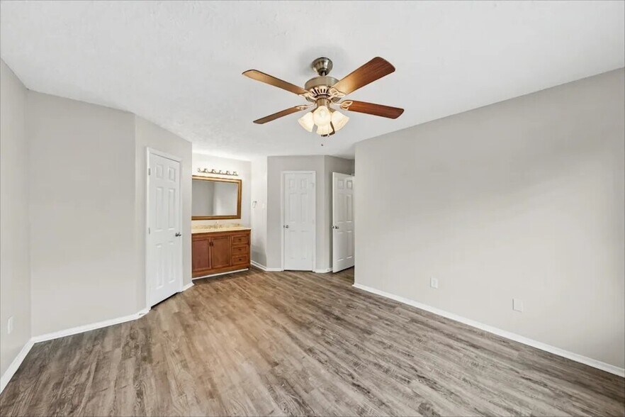 Building Photo - 602 Dixie Dr